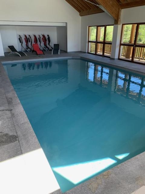 Appt Le Hameau Des Rennes 4 Etoiles Pieds Des Pistes Piscine Interieure Exterieure Apartment Vars  Luaran gambar