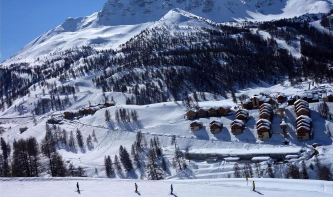 Appt Le Hameau Des Rennes 4 Etoiles Pieds Des Pistes Piscine Interieure Exterieure Apartment Vars  Luaran gambar